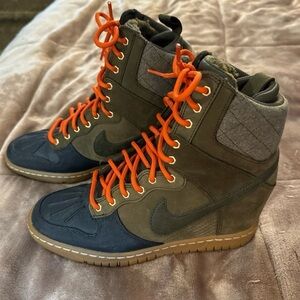 Nike Dunk Sky High Dark Loden 7.5